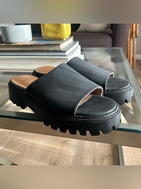 Dolce Vita Liliah Platform Slide Sandals